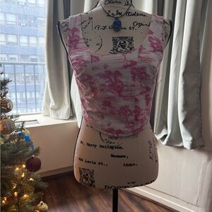 Chic Pink and White Crop Top